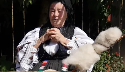 Olivia Tima, creatoarea de țesături de pe Valea Arieșului