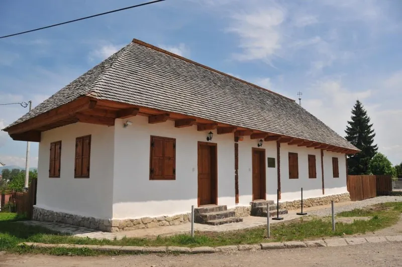 Prima școală românească, Sfântu Gheorghe, Covasna