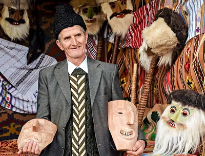 Şerban Terţiu, meşterul măştilor tradiţionale din Nereju, Vrancea