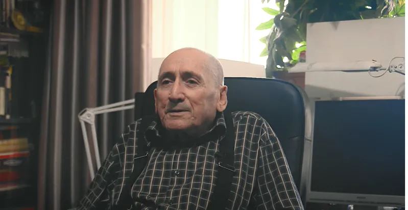 Octavian Bour, grafician, caricaturist