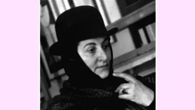 Eugenia DUMITRAŞCU, grafician, profesor
