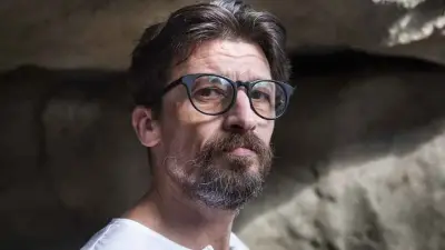 Szabolcs KISSPÁL, artist vizual, profesor