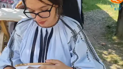 Isabela Cristiana Grigore, broderie
