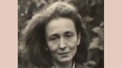 Mariana MACRI, tapiser