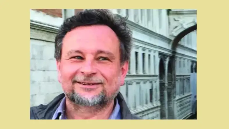Timotei NĂDĂȘAN, grafician, designer