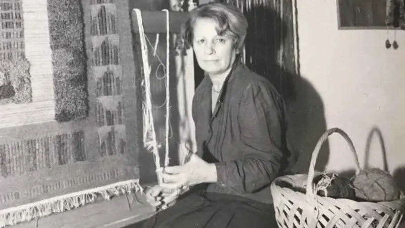 Lucrezia PACEA, tapiser