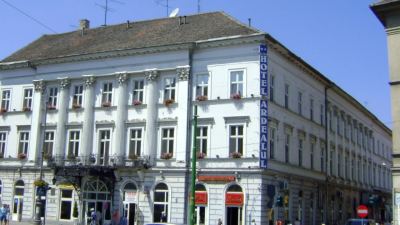 Hotel Crucea Albă (acum Ardealul), Arad