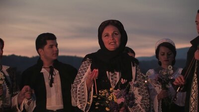 Hora de pomană. Ritual coregrafic post-funerar practicat cu precădere în Oltenia