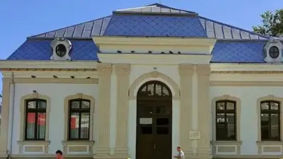 Cladirea Bibliotecii Gheorghe Sturdza din Bacău