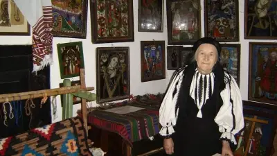 Maria DEAC POENARU, singura femeie-iconar din neamul Poenarilor din Laz, Alba
