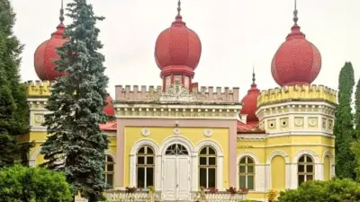 Castelul Bethlen din Arcalia - singurul castel maur-bizantin în Transilvania.