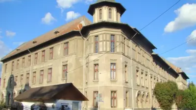 Cladirea Școlii Mihai Eminescu din Năsăud