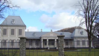 Castelul Lázár Imre din Sărata, Bistrița