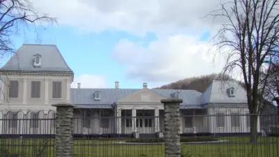 Castelul Lázár Imre din Sărata, Bistrița
