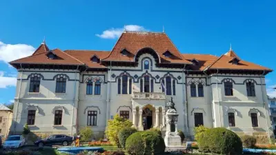 Palatul Culturii (Fosta Primărie), Câmpulung