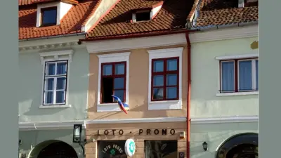 Fosta farmacie La Harap din Piața Sfatului, Brașov