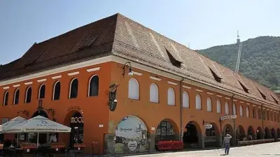 Casa Negustorilor din Piața Sfatului, Brașov