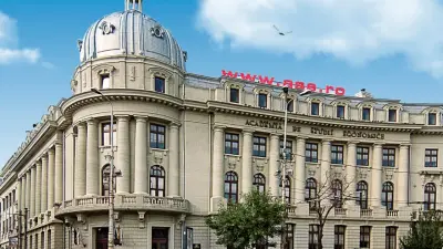 Cladirea Academiei de Studii Economice (ASE) din București, piața Romană