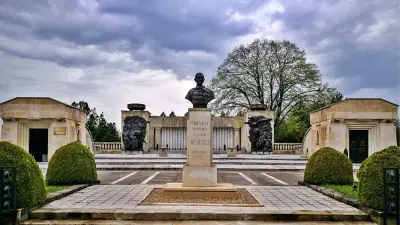 Mausoleul Mărăști din Răcoasa, Vrancea