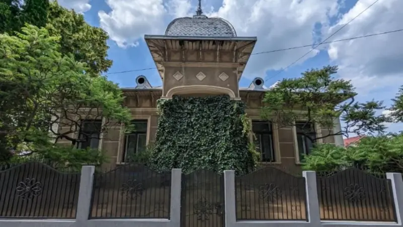 Casa Sima, azi Comis, din Vaslui