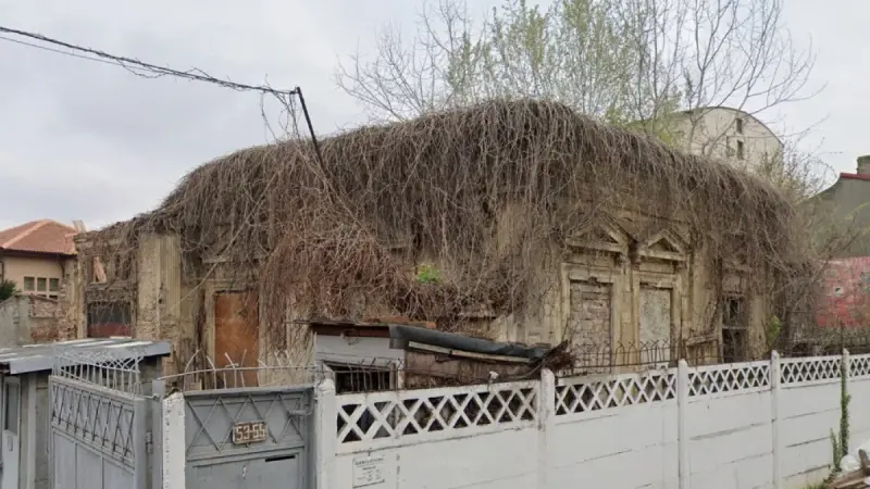 Casa veche de birjar din București, str. Episcopul Radu