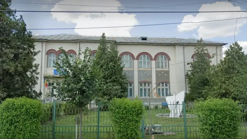 Școală primară de Fete și Băieți din Bârlad, județul Vaslui.