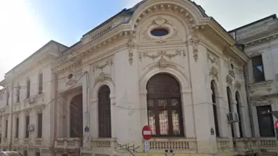 Casă veche, fostul sediu Institutul Cervantes, din București, str. Marin Serghiescu