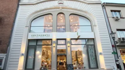 Casa cu prăvălie - Cărturești Carusel din București, str. Lipscani