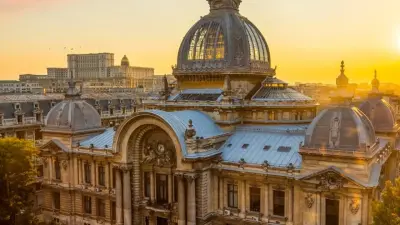 Palatul CEC din București. Simbolul arhitecturii monumetale de pe calea Victoriei Palatul CEC din București. Simbolul arhitecturii monumetale de pe calea Victoriei