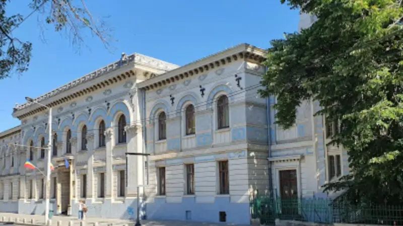 Colegiul Național Gheorghe Lazăr din București, bd. Elisabeta
