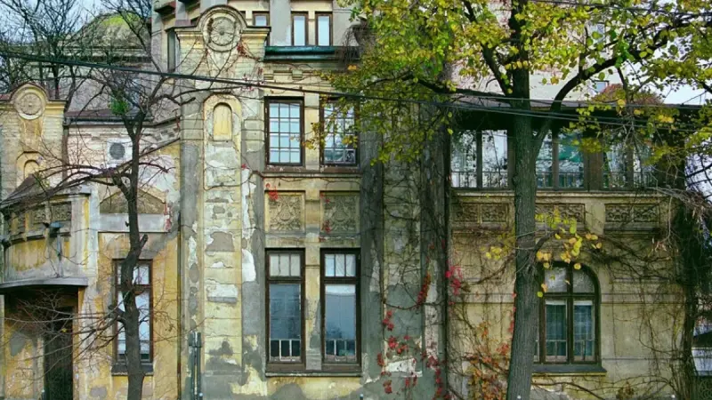Casa Pompiliu Eliade din București, Splaiul Independenței