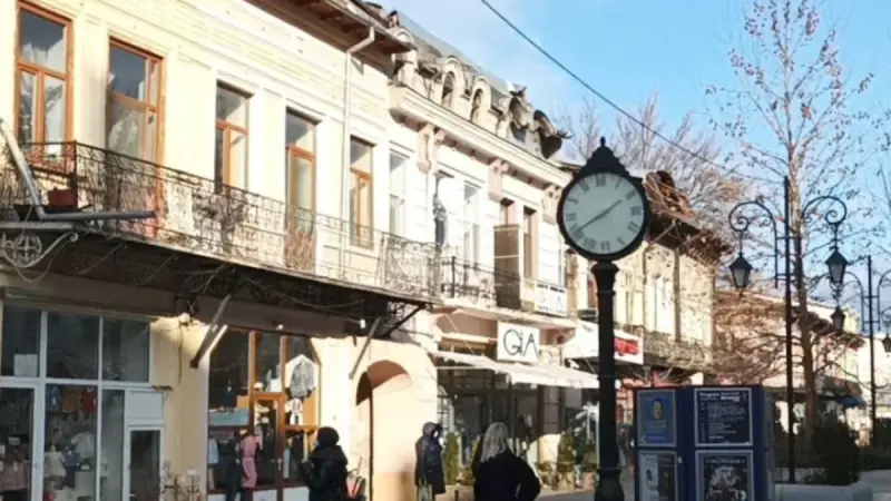 Strada Cuza Vodă din Buzău - centrul istoric Buzău