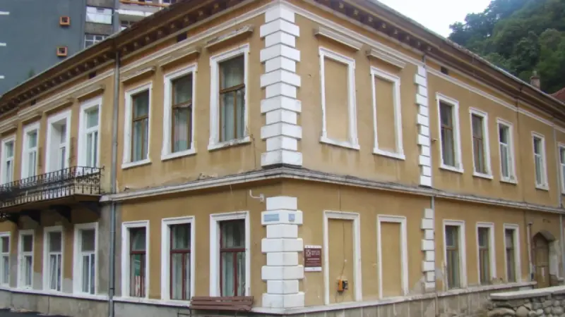 Vila funcționarilor din Băile Herculane, Caraș Severin