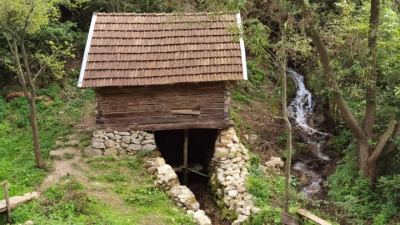 Ansamblul de mori de apa din Gârnic, Caraș Severin