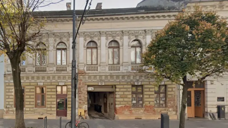 Casă cu portal din Cluj Napoca, construita in anul 1559