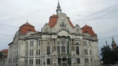 Liceul Piarist din Timișoara, piața Regina Maria