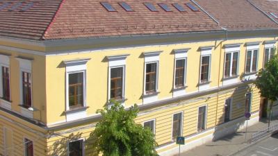 Liceul Emil Racoviță din Cluj-Napoca, str. Mihail Kogălniceanu