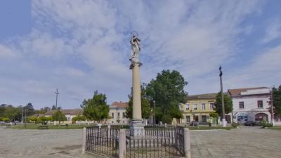 Piața Cetății din Ciacova, Timiș