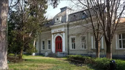Pavilionul central al Spitalului nr. 2 din Râmnicu Vâlcea, str. general Magheru