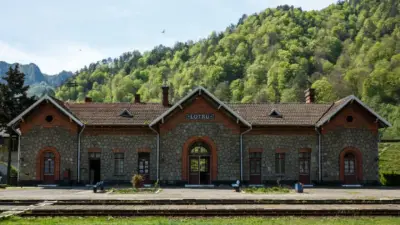 Gara Lotru din Golotreni, Vâlcea