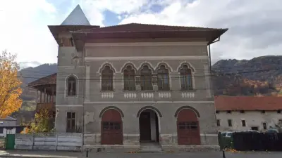 Locuinţele societăţii Carpatina din Brezoi, Vâlcea