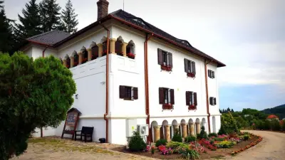 Conacul Pleșoianu - Conacul lui Maldăr din Măldărești, Vâlcea