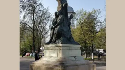 Statuia domnitorului Alexandru Ioan Cuza din Alexandria, Teleorman