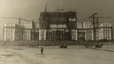 Construirea Casei Poporului / Palatul Parlamentului din Bucuresti