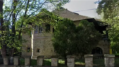  Muzeul Etnografic, cea mai veche clădire laică din Suceava