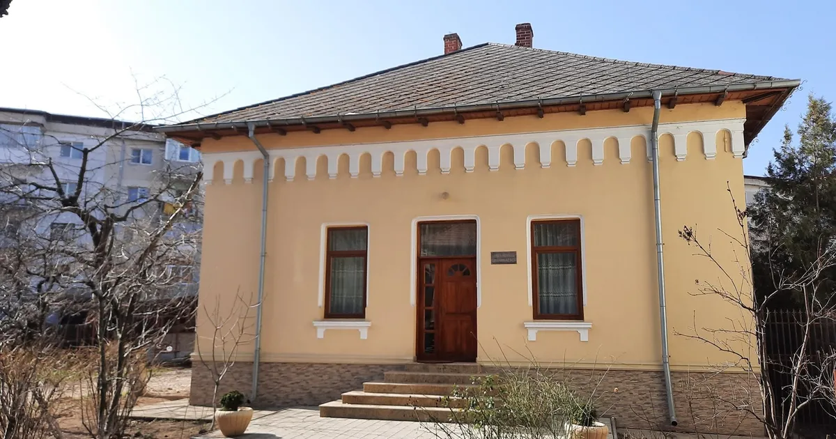 Casa memorială Gib Mihăescu, Drăgăşani, Vâlcea