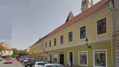 Casă veche din Mediaș, piața George Enescu