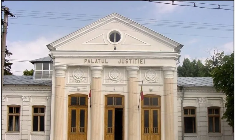 Palatul de Justiție Huși