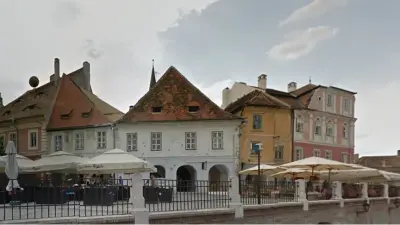 Case vechi din Sibiu, piața Huet