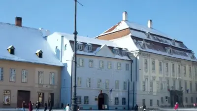Casa Albastră din Sibiu, Piața Mare